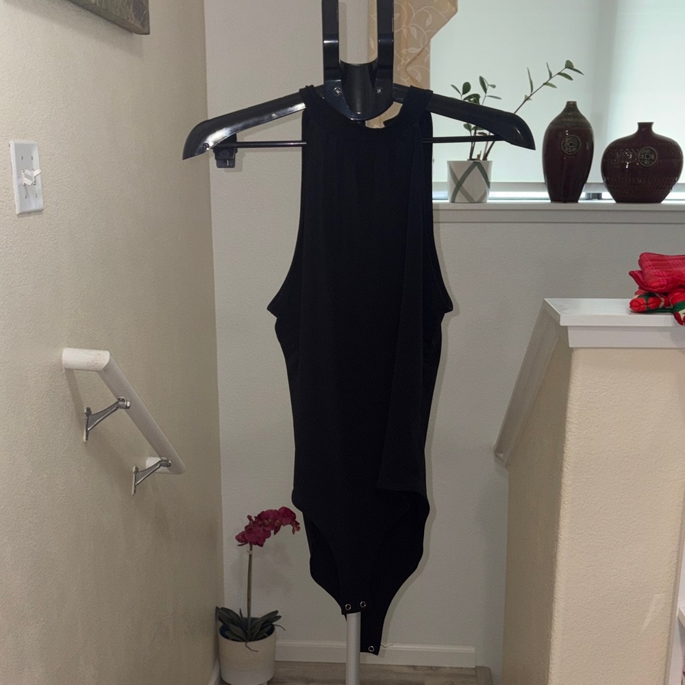 Elegant Black Sleeveless Top